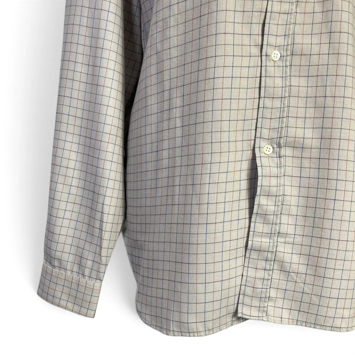 Détail boutons et bas de la chemise homme Cacharel beige à carreaux, taille S