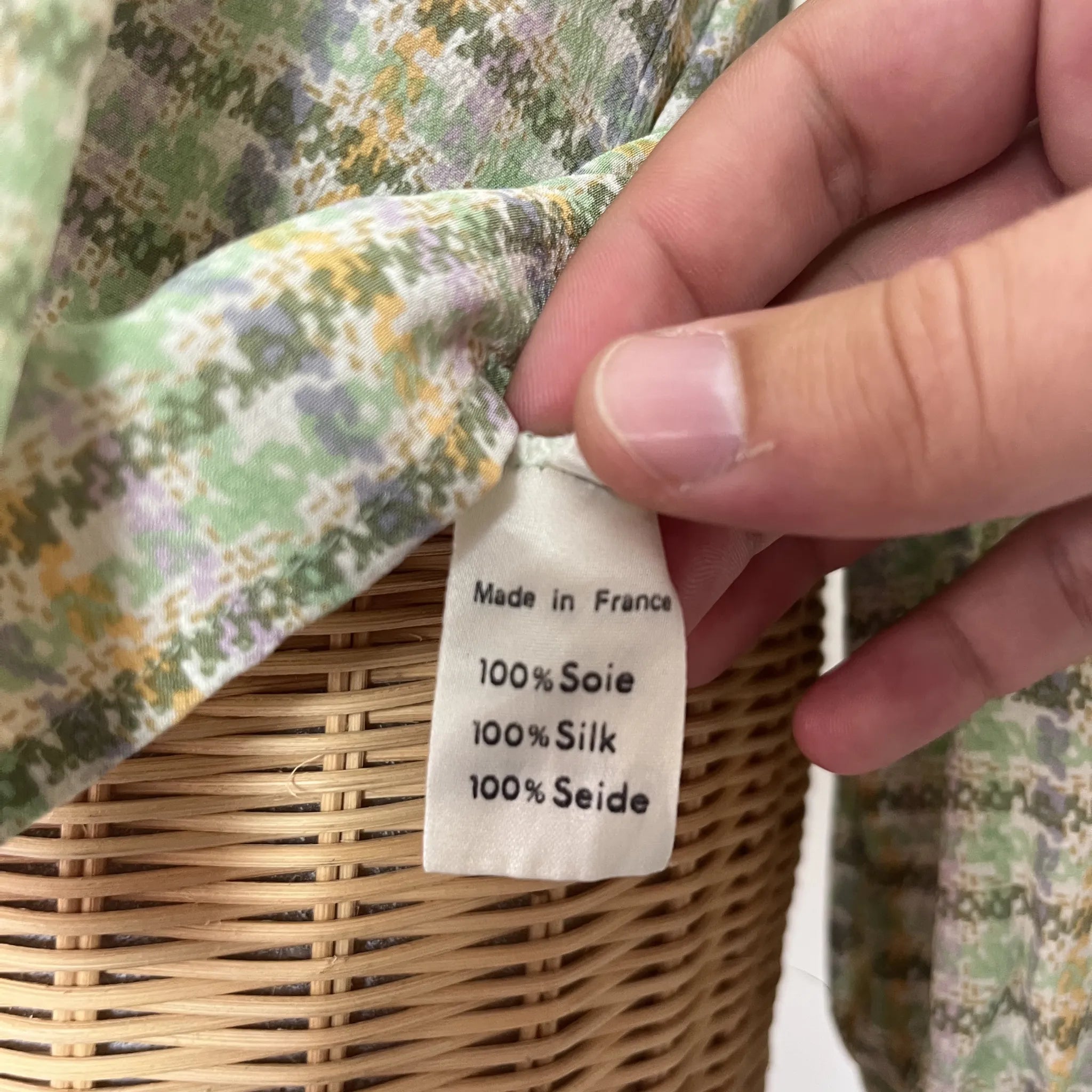 Étiquette de composition du chemisier femme Céline 100% soie, taille 40, Made in France
