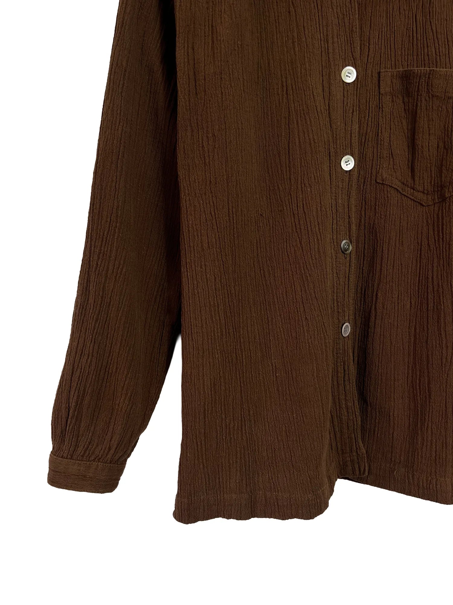 Détail étiquette Issey Miyake sur chemisier femme marron taille 42