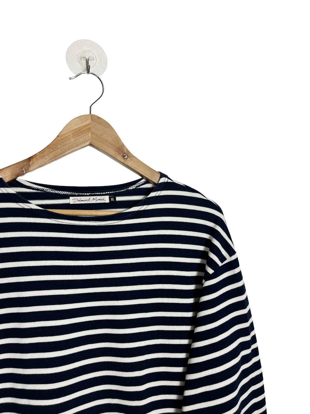 Détail col bateau et rayures de la marinière homme Dalmard Marine bleu marine taille XL