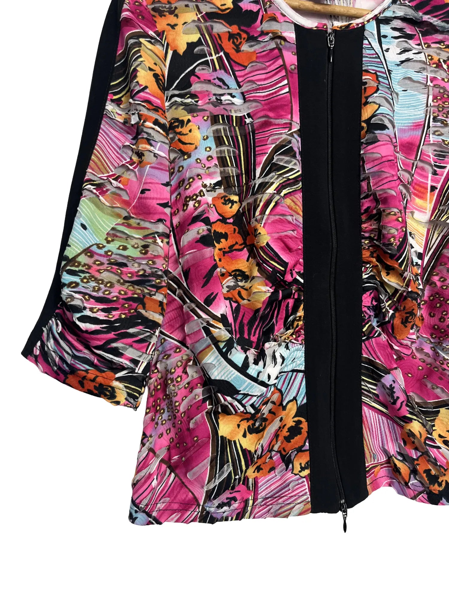 Détail étiquette Joseph Ribkoff Made in Canada sur veste légère femme taille 40/42